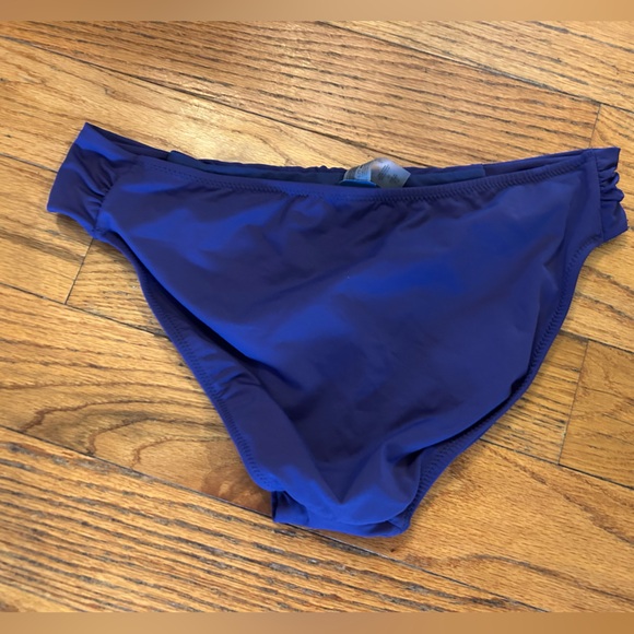 Purple low rise bikini bottom Medium - Picture 2 of 2